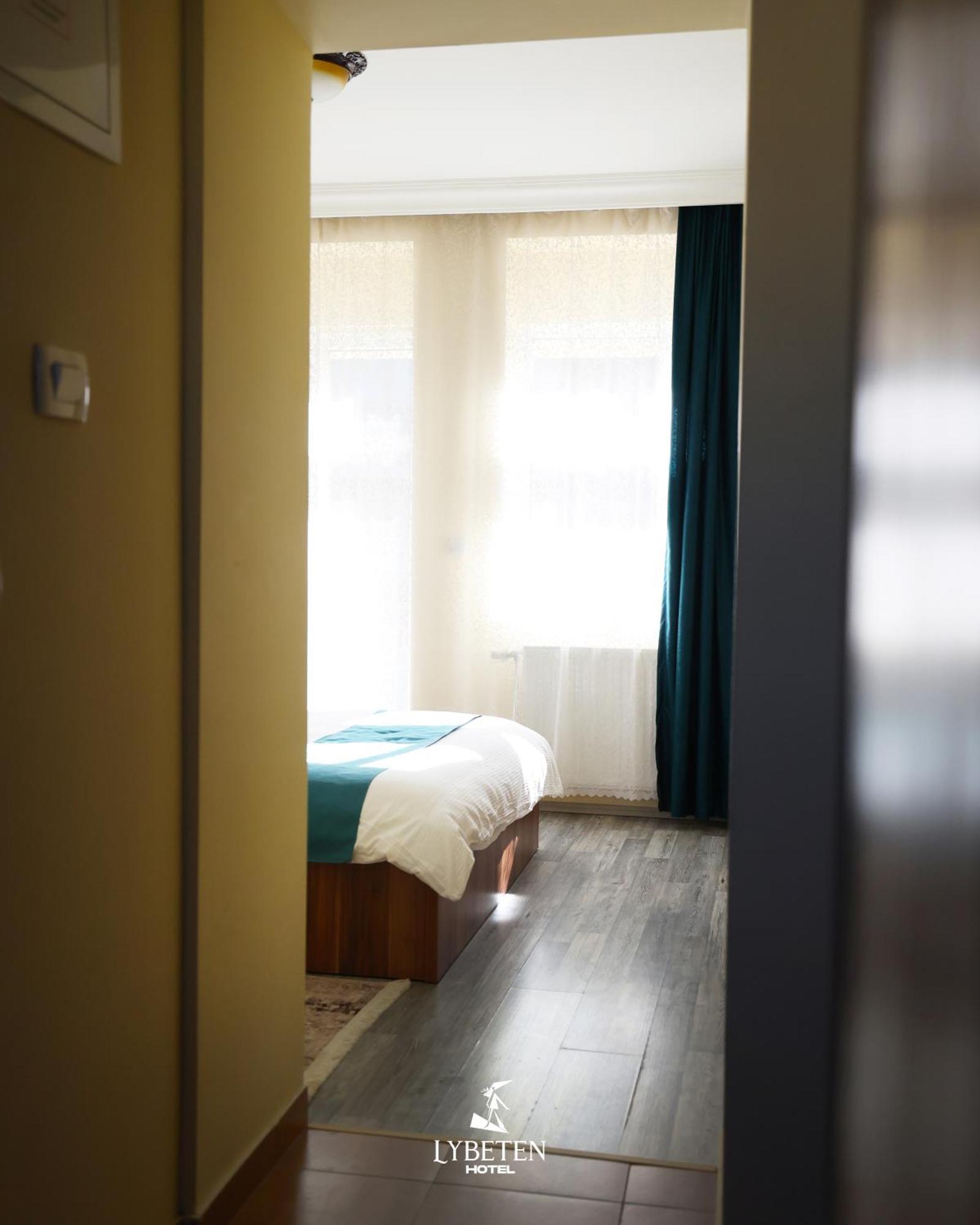 Hotel Lybeten Ferizaj Zewnętrze zdjęcie